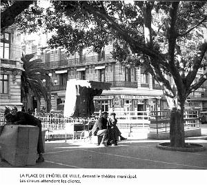 PA i- 16- Place d'armes animee